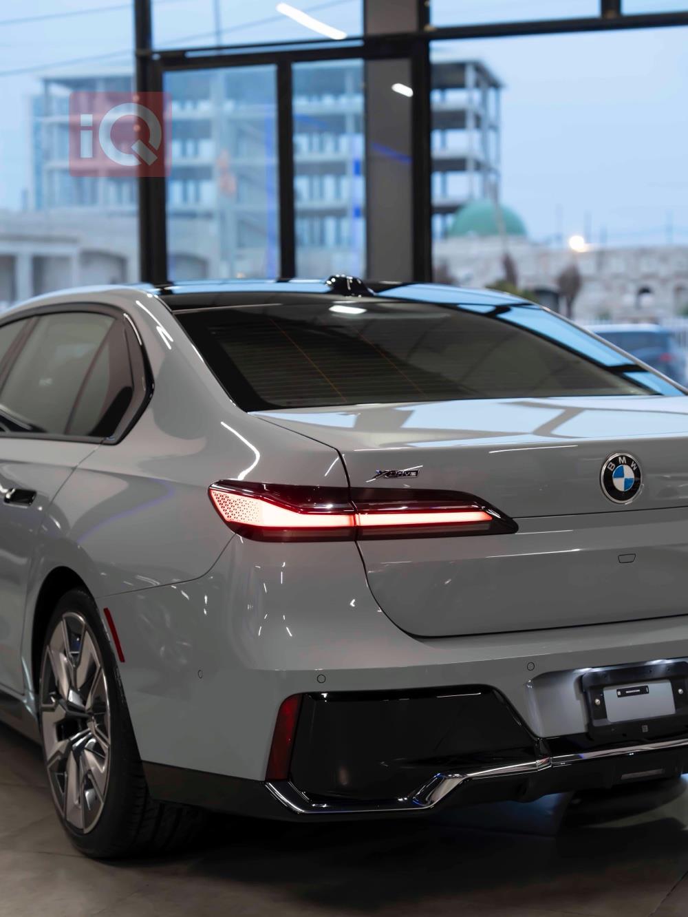 بي ام دبليو الفئة 7